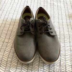 Grey and brown men’s shoe Florsheim 10 1/2
